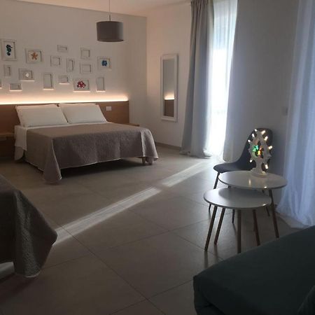 Le Rondini House Hotell Monopoli Exteriör bild