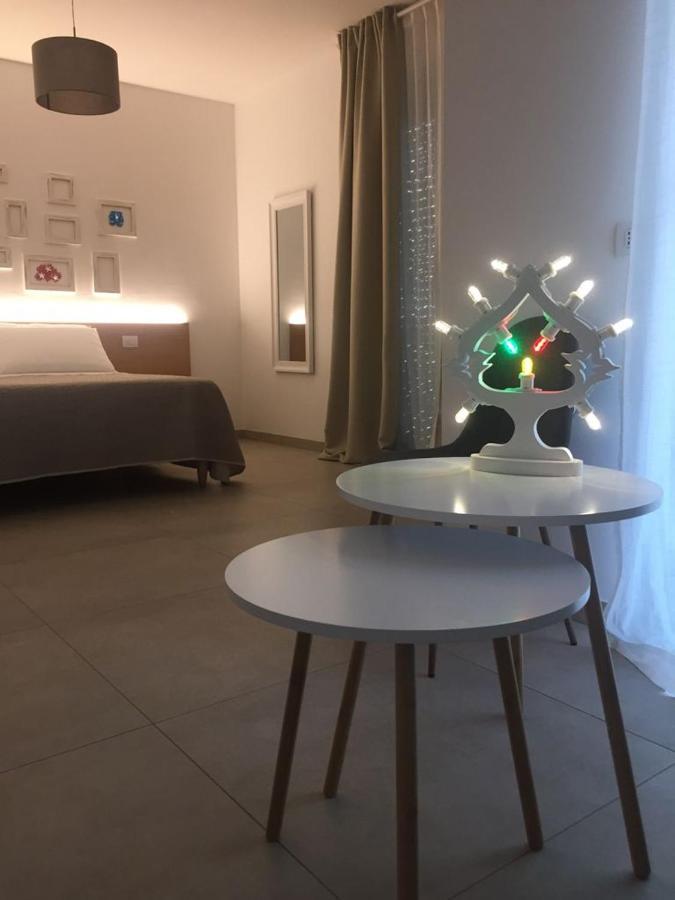 Le Rondini House Hotell Monopoli Exteriör bild