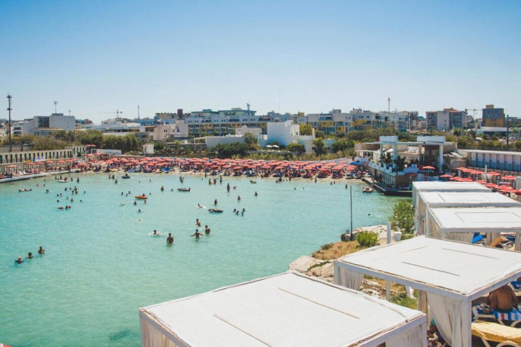 Le Rondini House Hotell Monopoli Exteriör bild
